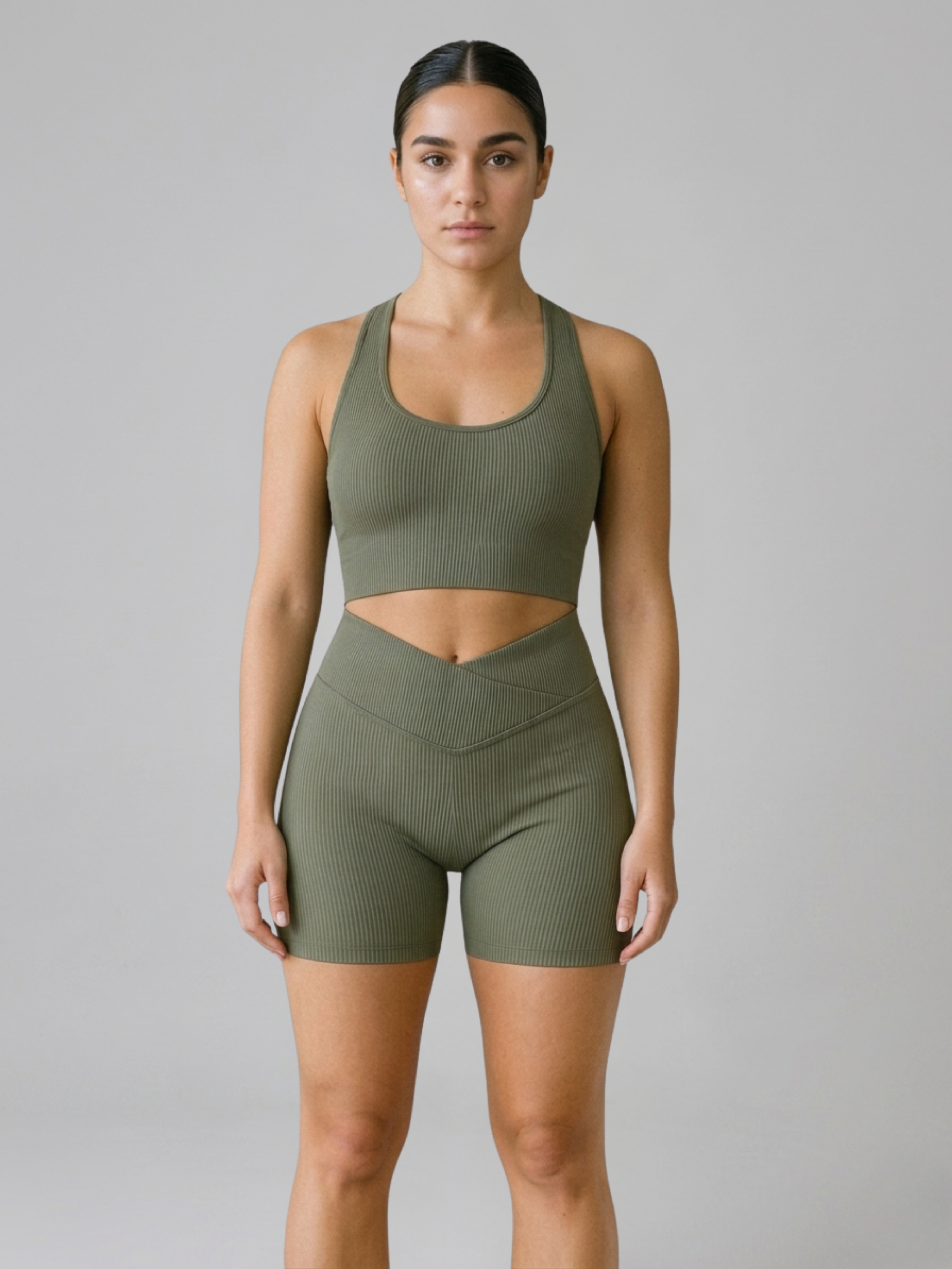 V-Waist Shorts Pine Green