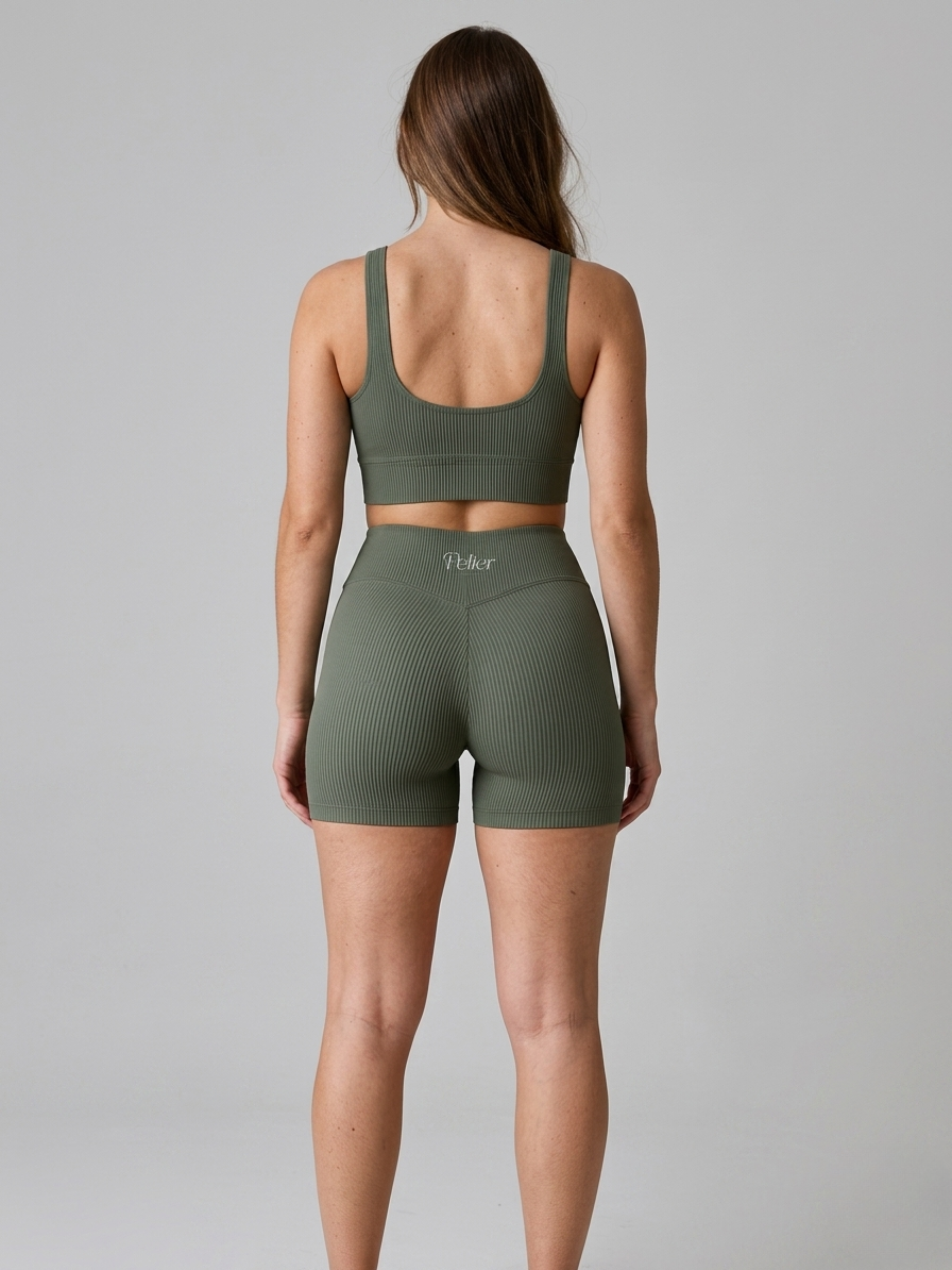 V-Waist Shorts Pine Green